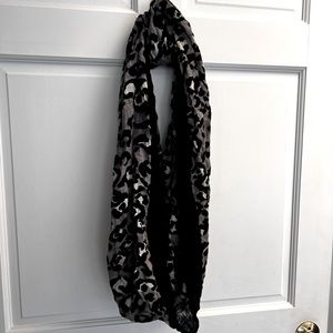 Grey Leopard  Print Long infinity scarf